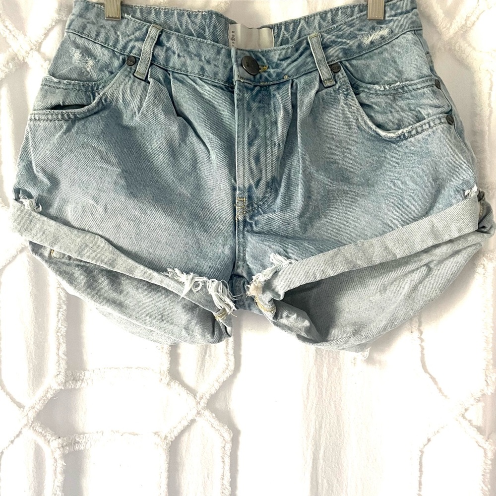One Teaspoon Smiths 90s Style Light Blue Distressed Roll-Cuff Denim Shorts